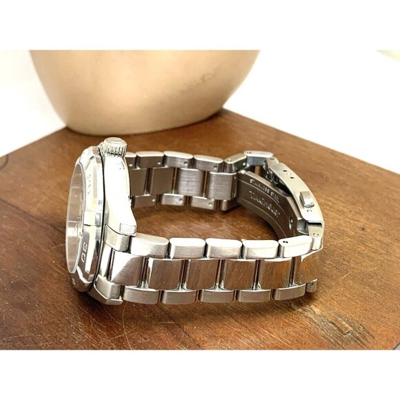 Tag Heuer Women's Watch WBD1311 Aquaracer Swiss Quartz Mother of Pearl Dial 32mm - Picture 7 of 14